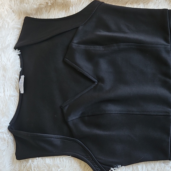 LITTLE BLACK DRESS - Picture 2 of 6